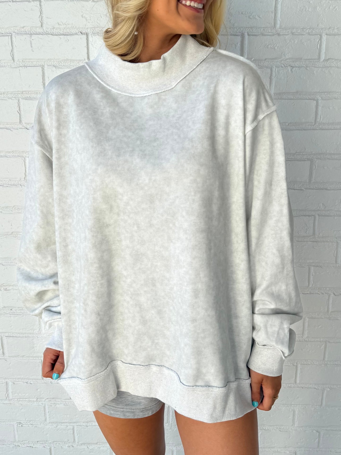 Vintage Mock Neck Sweatshirt (2 colors)