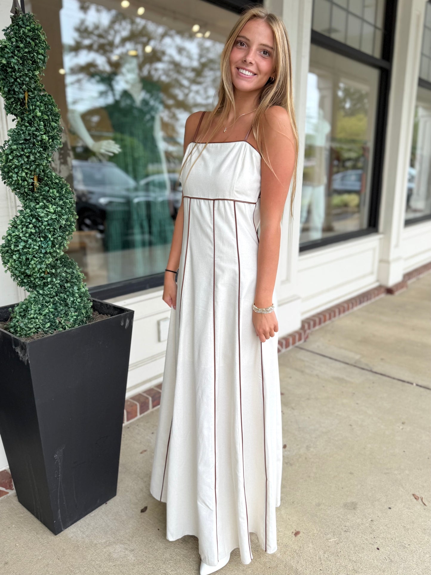 Tone Linen Square Neckline Maxi