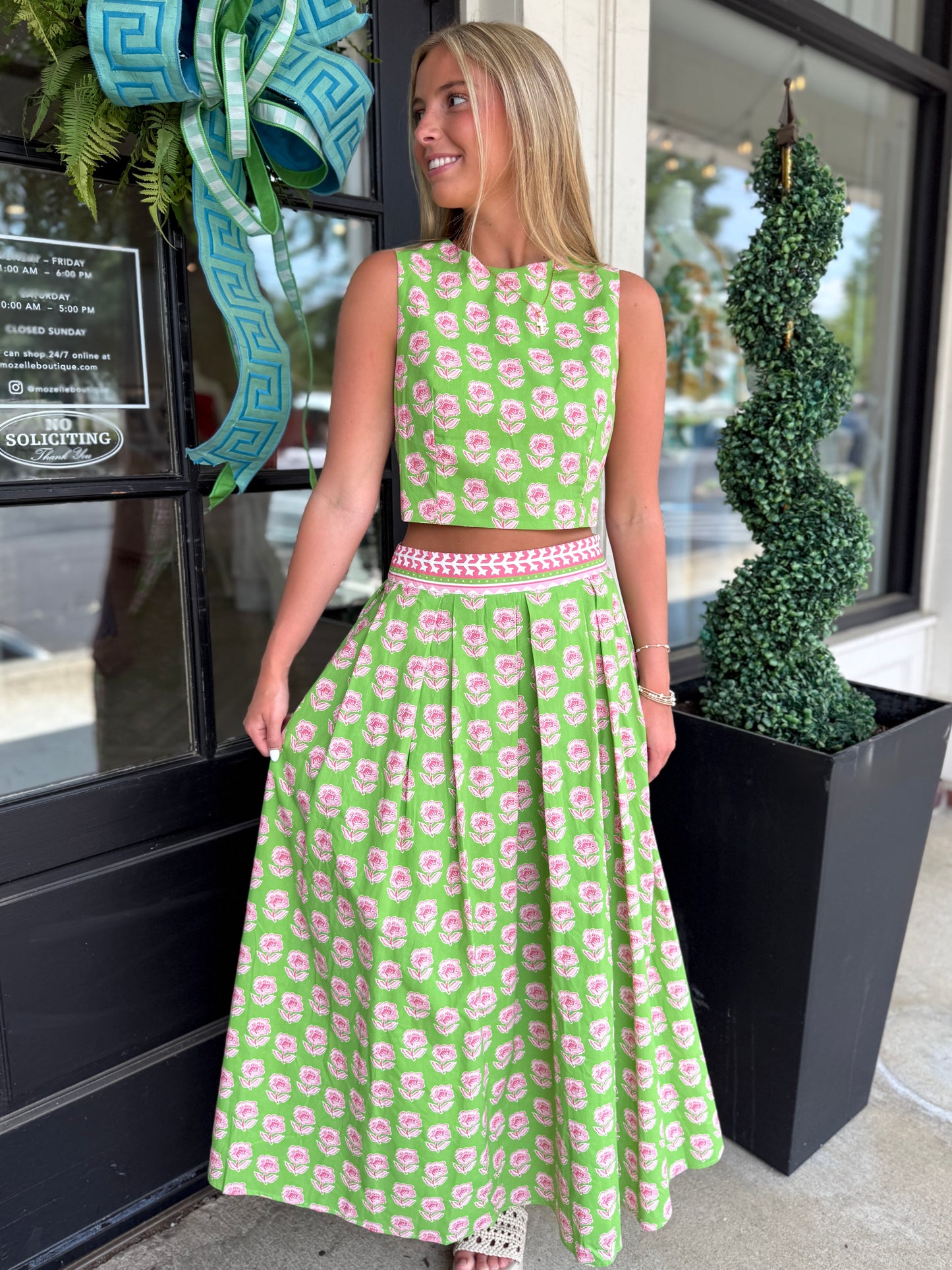 Green Rose Garden Top