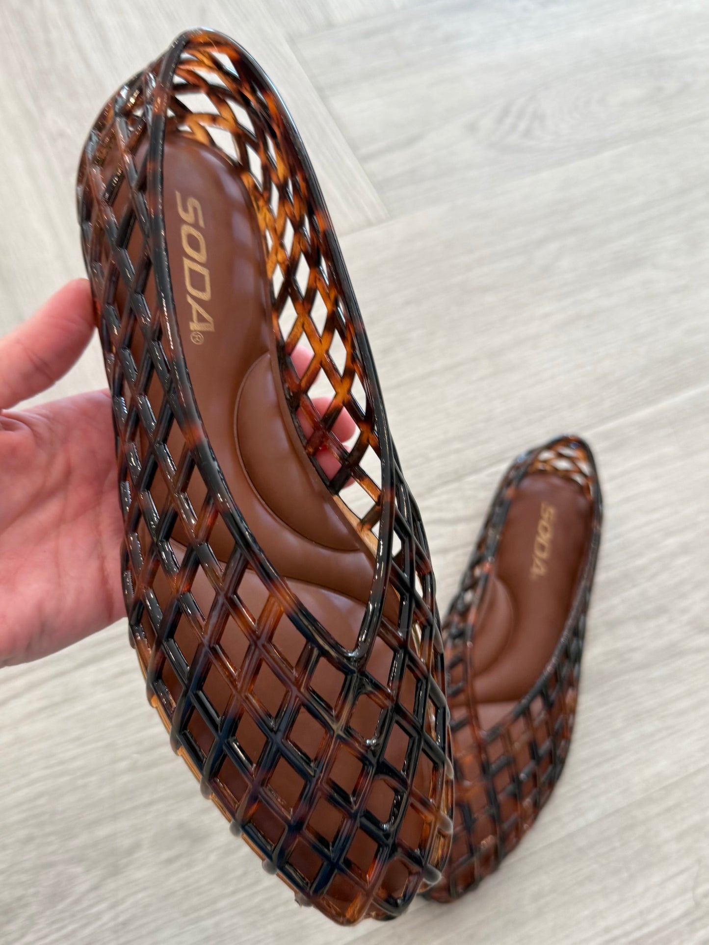Jelli Shoe in Brown
