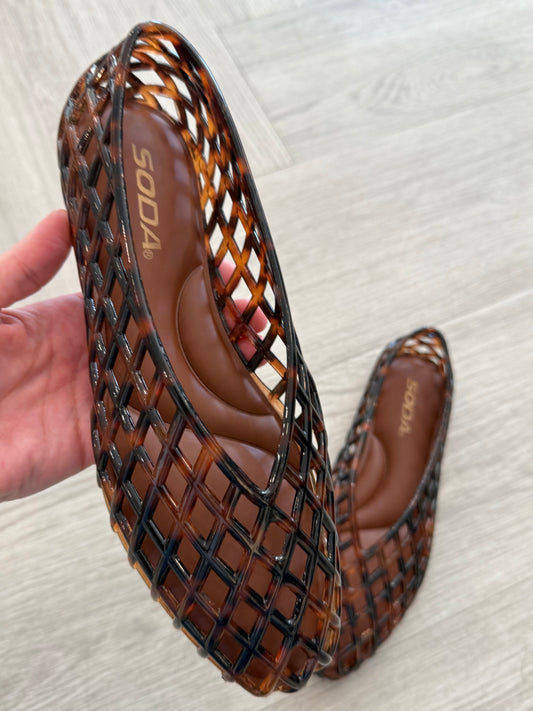 Jelli Shoe in Brown