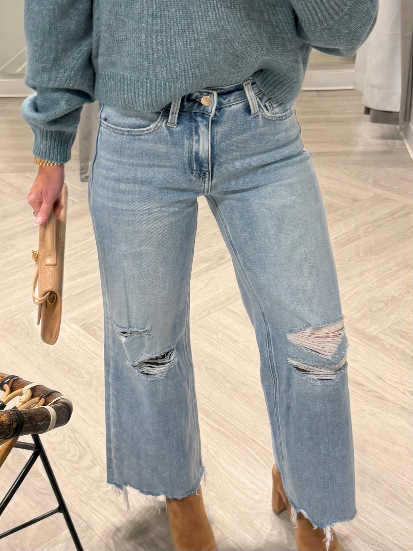 Light High Rise Ripped Wide Jean