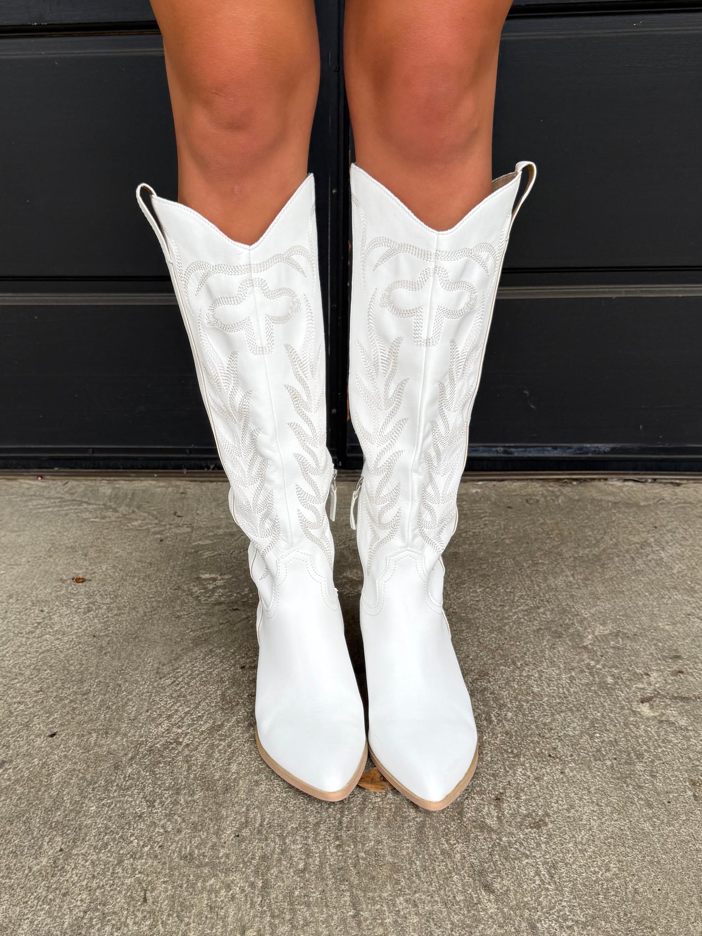 Savanna White Cowgirl Boot