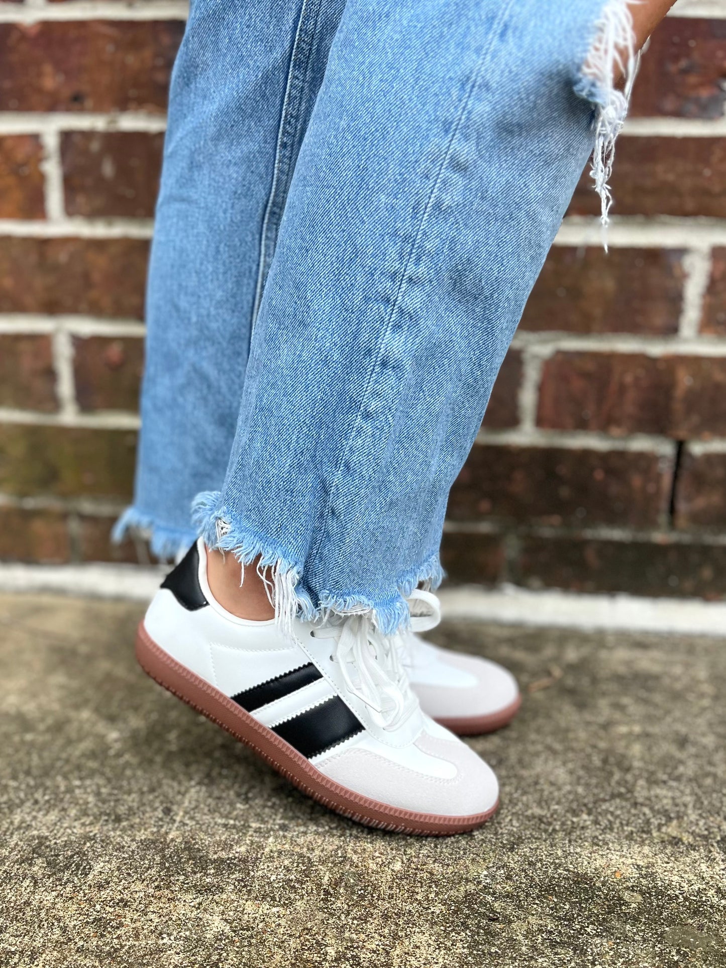 Retro Stripe Tennis Shoe