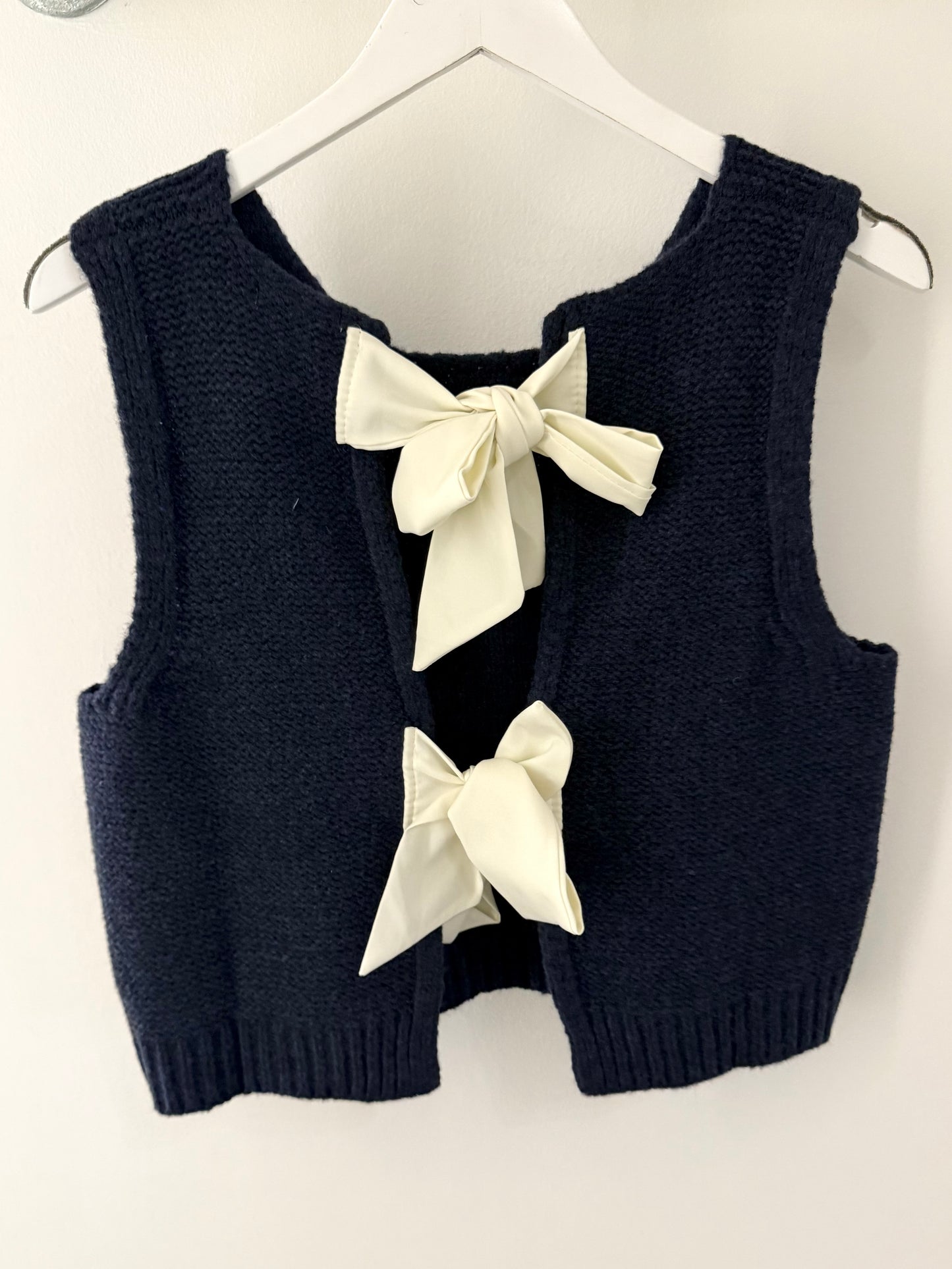 Back Bow Sweater Vest