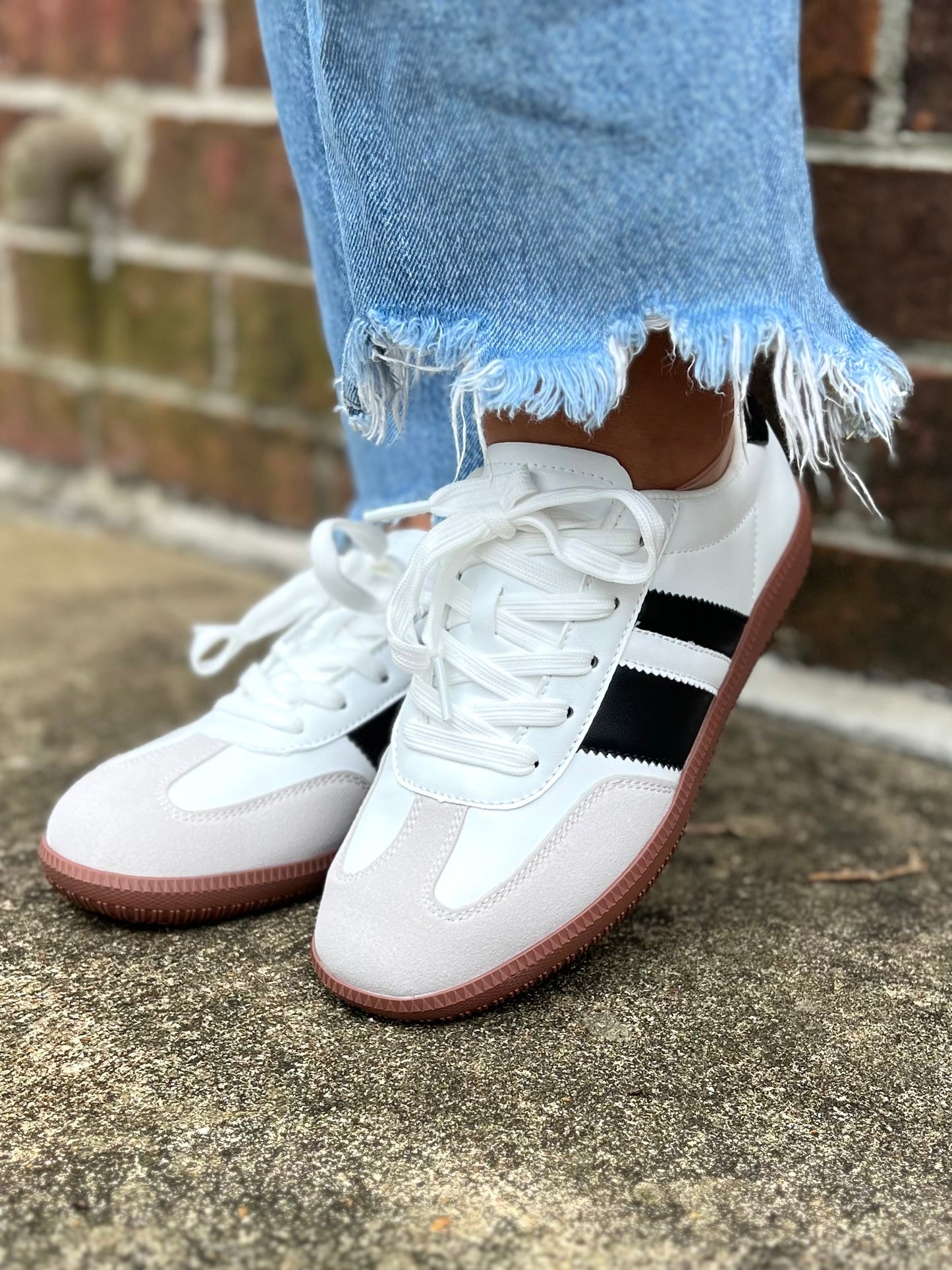 Retro Stripe Tennis Shoe