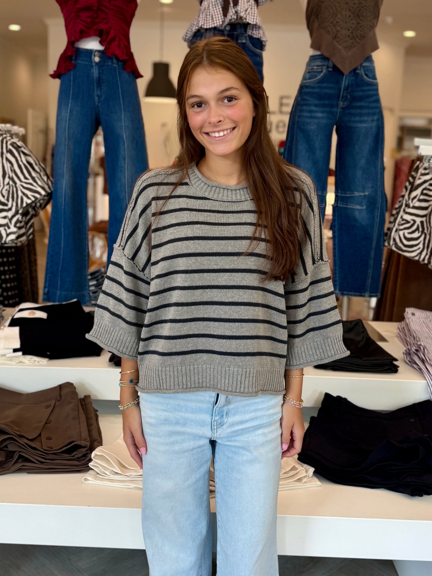 Round Neck Pullover (2 colors)