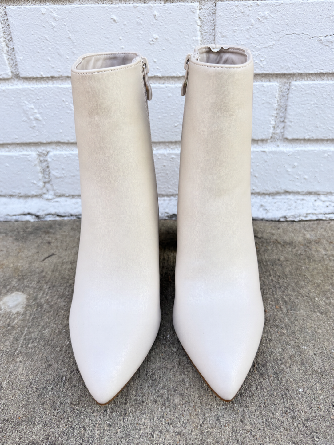 Monroe Leather Bootie (2 colors)