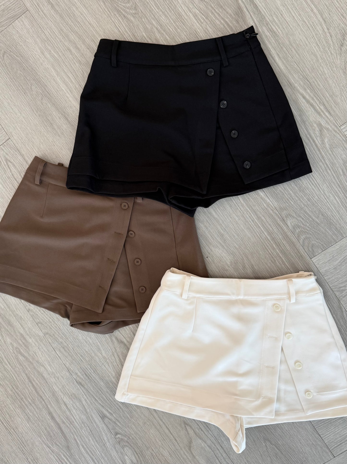 Button Detail Skort (3 colors)