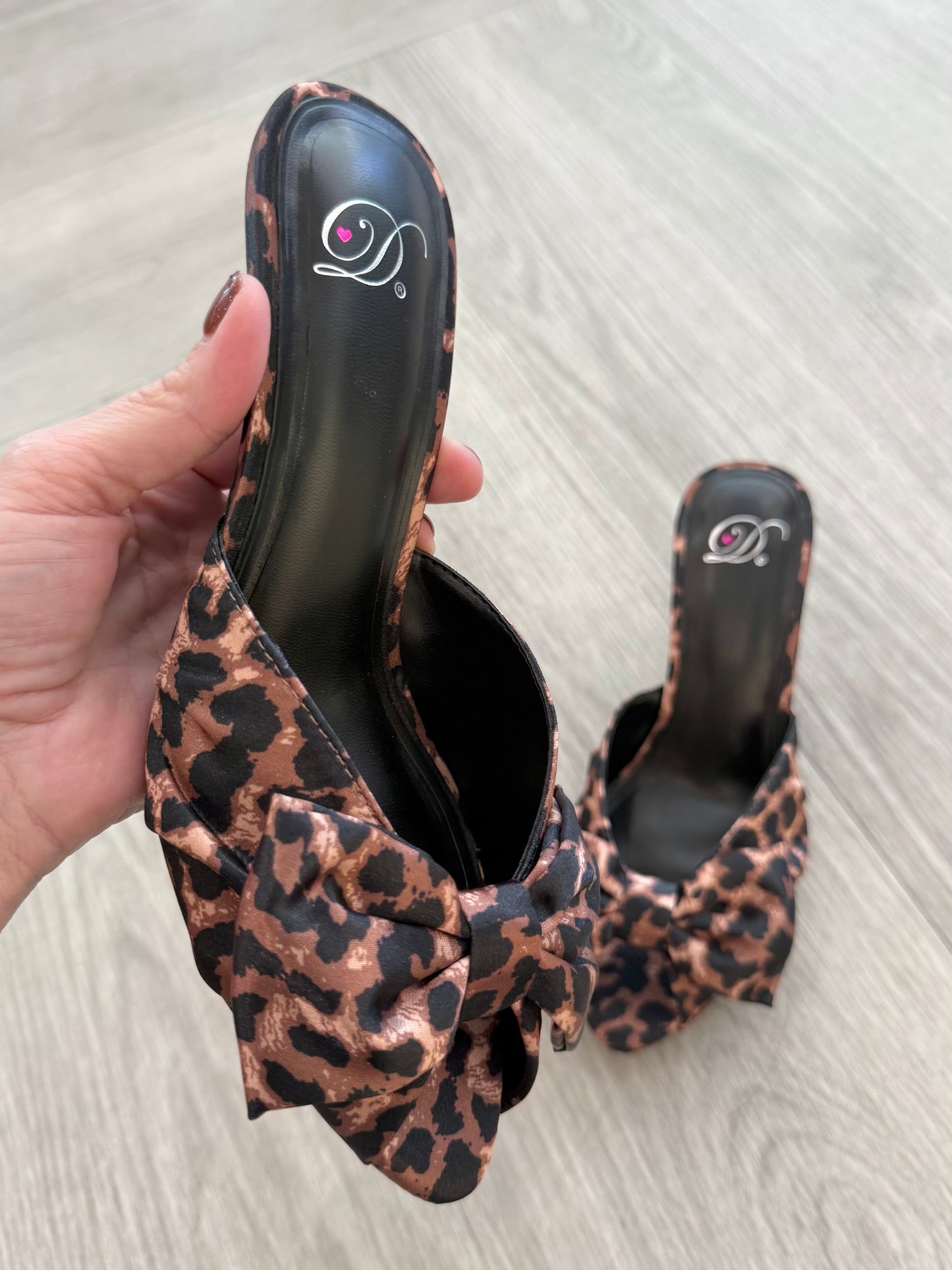 Leopard Bow Kitten Heel