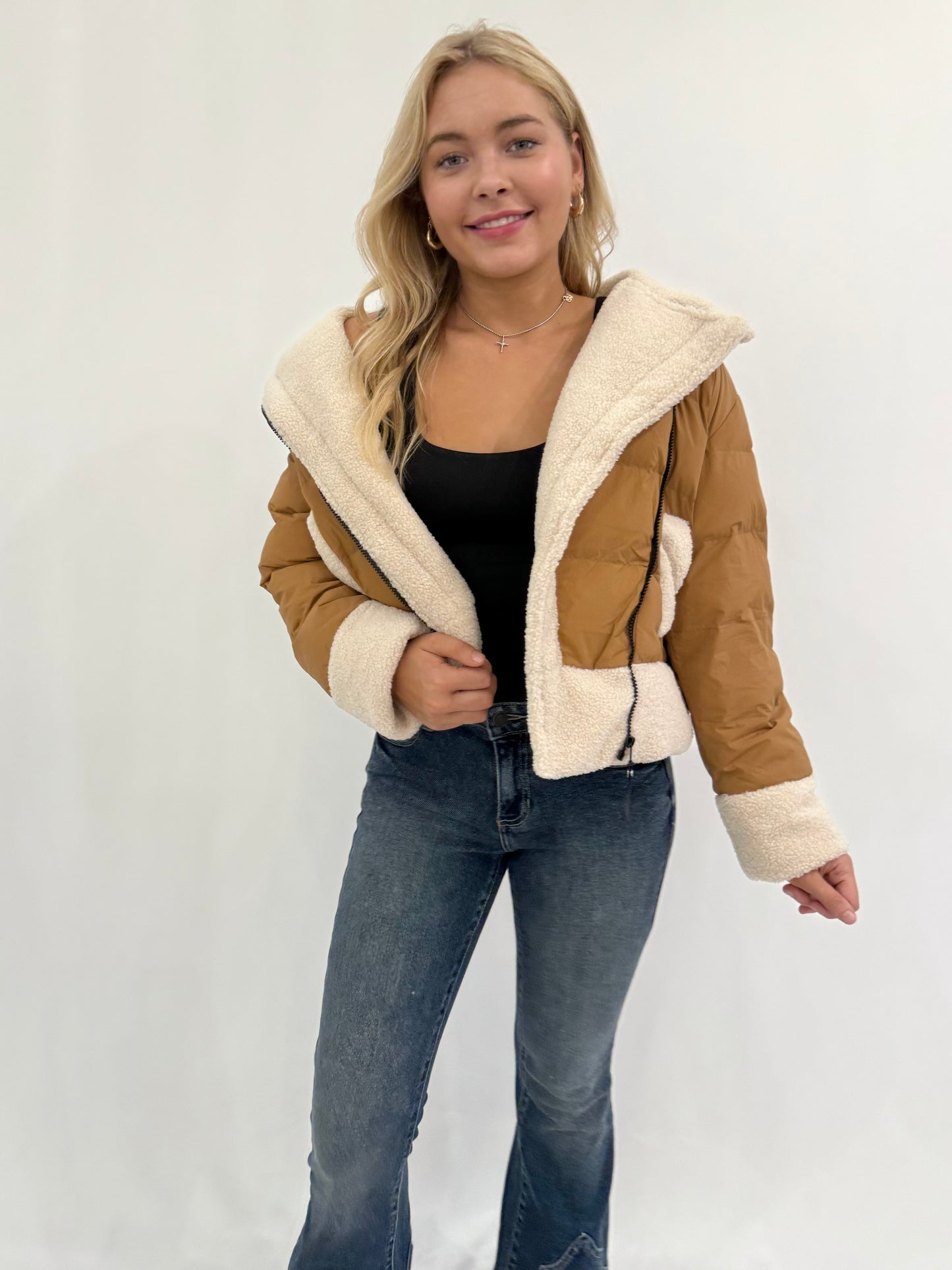 Aspen Jacket in Camel