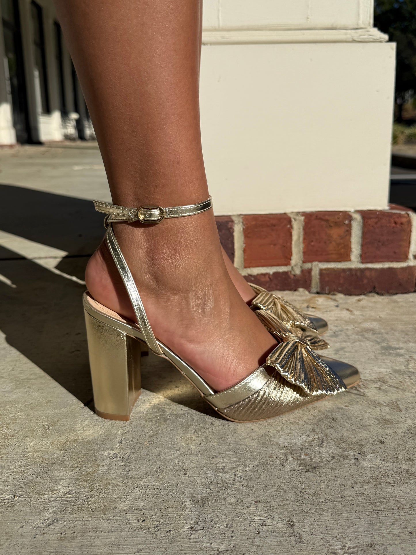 Gold Metallic Bow Heel