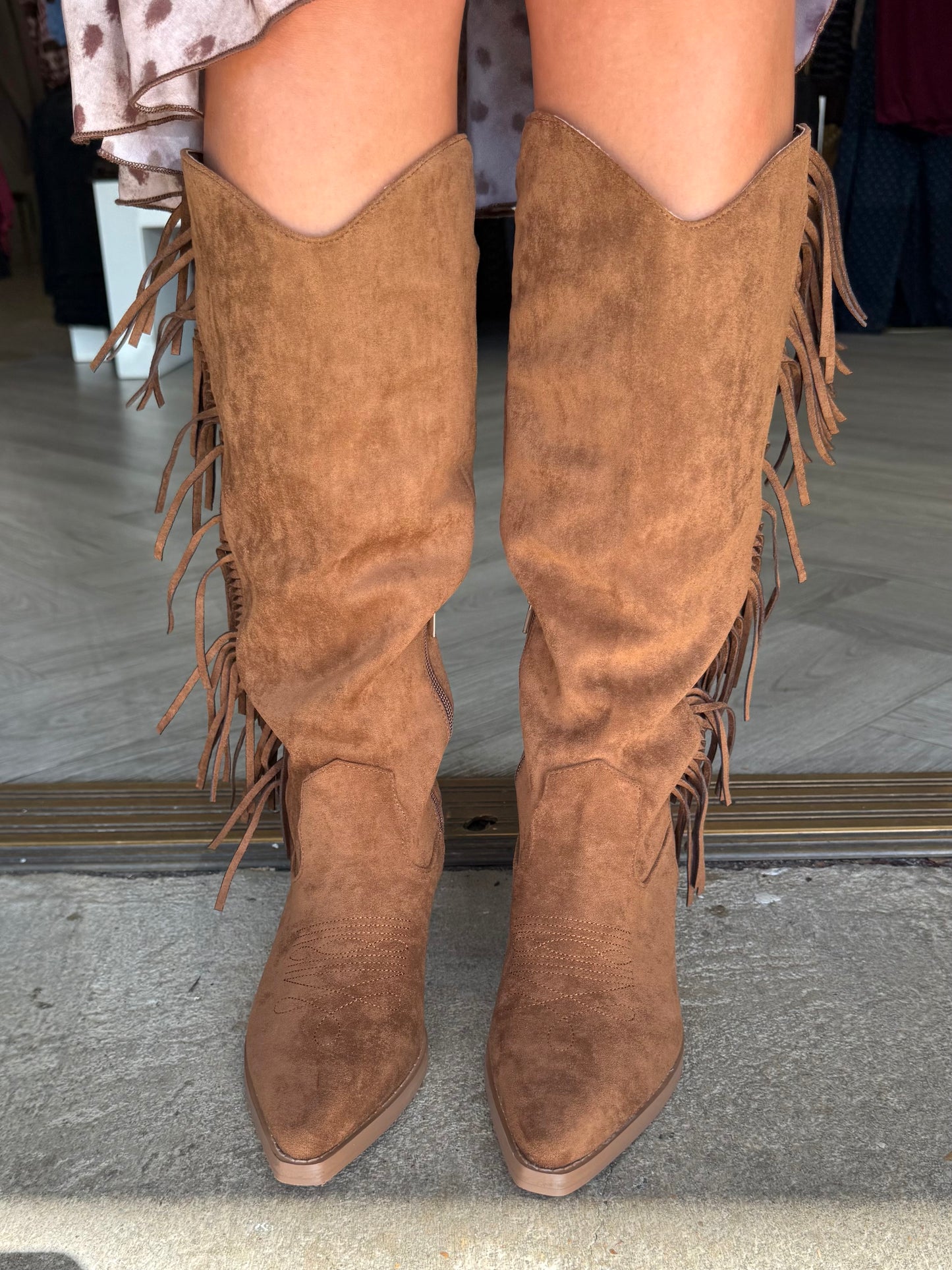 Brown Dixie Fringe Saddle Boot