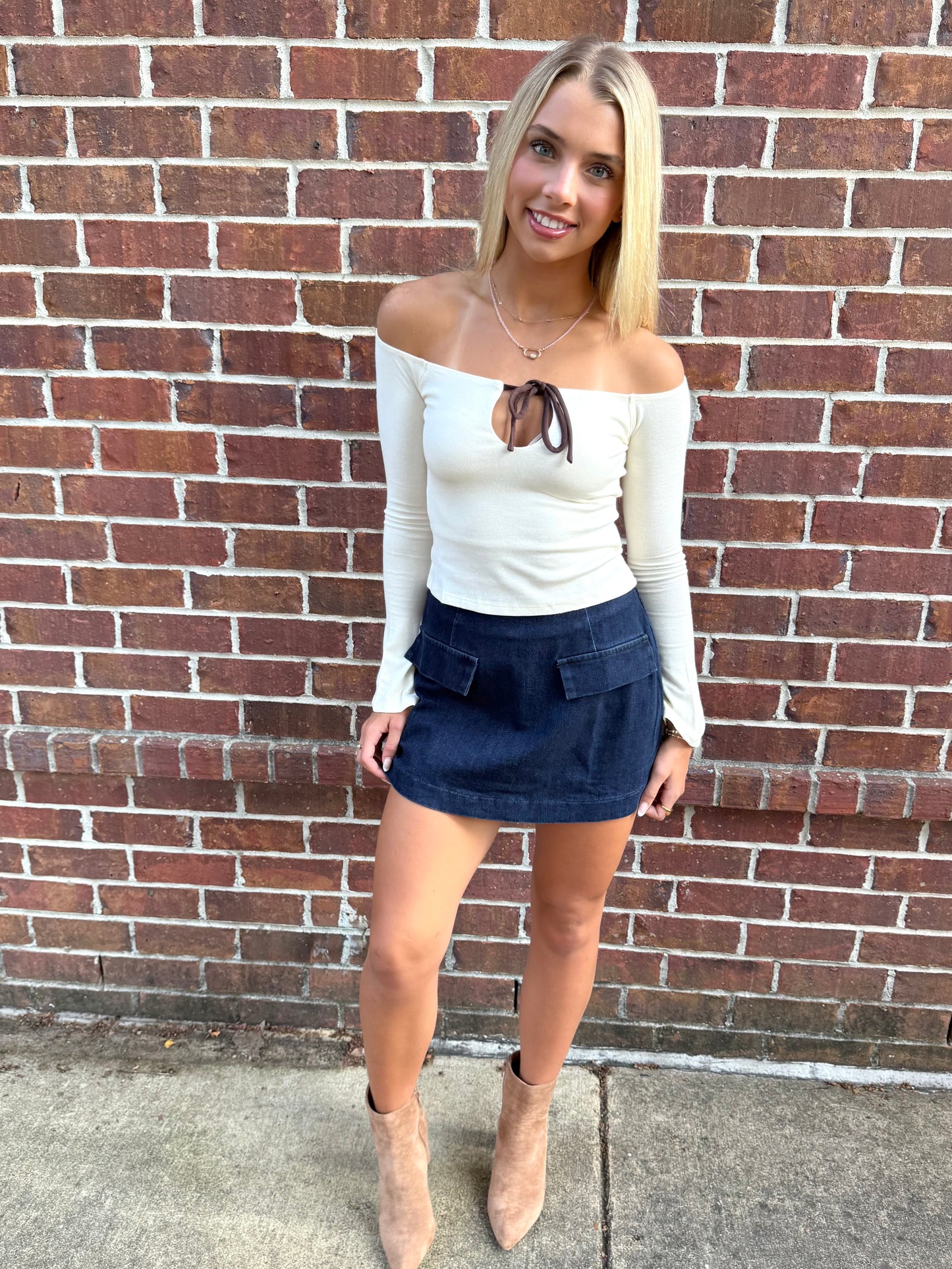 Cream/Brown Tie Top