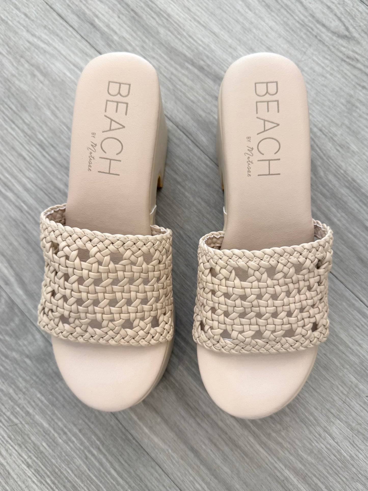 Cove Natural Sandal
