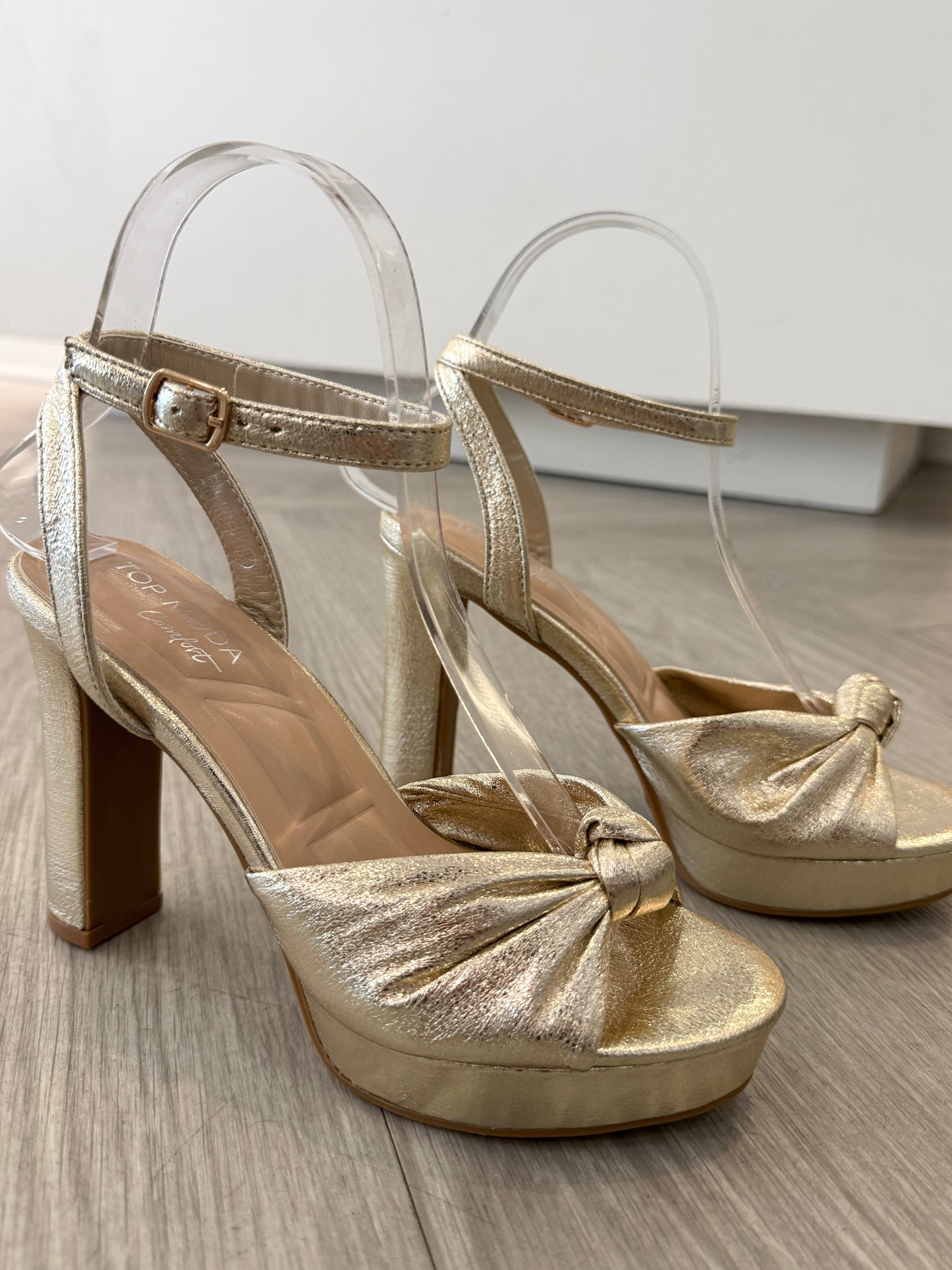 Gold Knot Block Heel