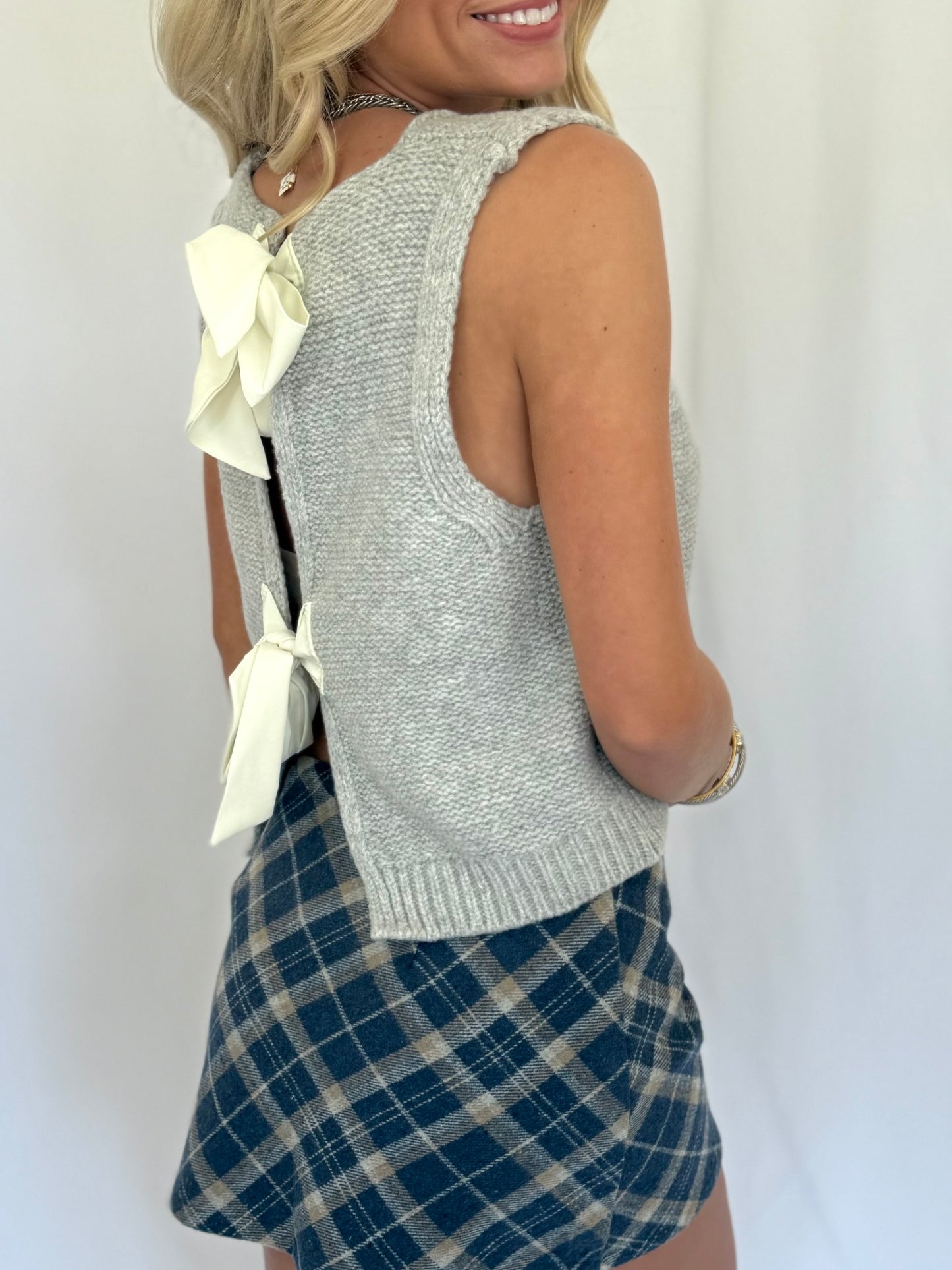 Back Bow Sweater Vest