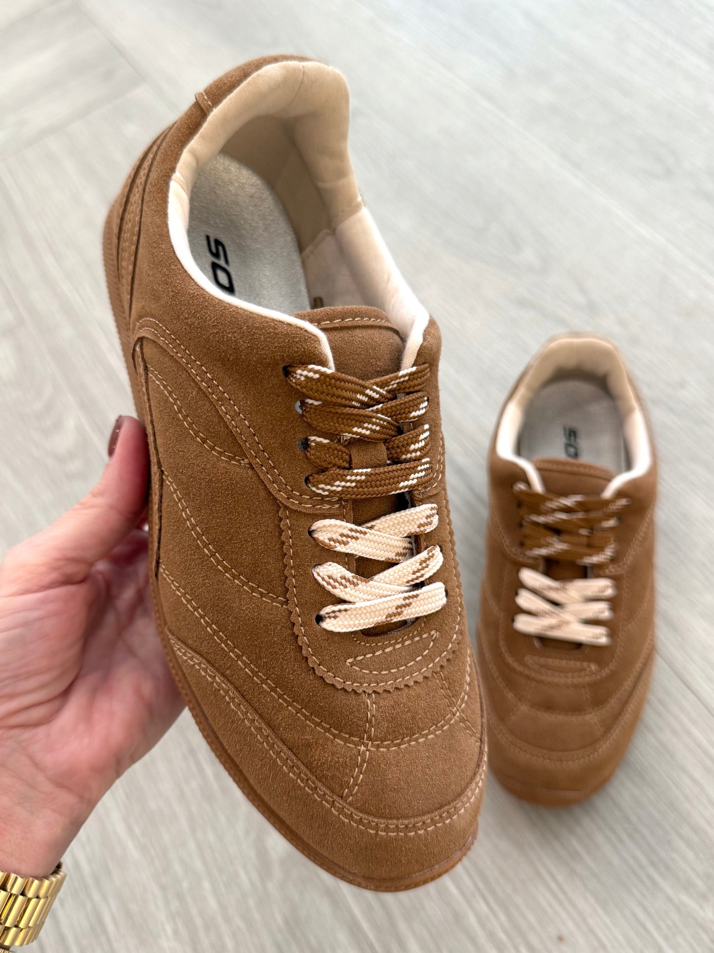 Brown Retro Lace Up Sneaker