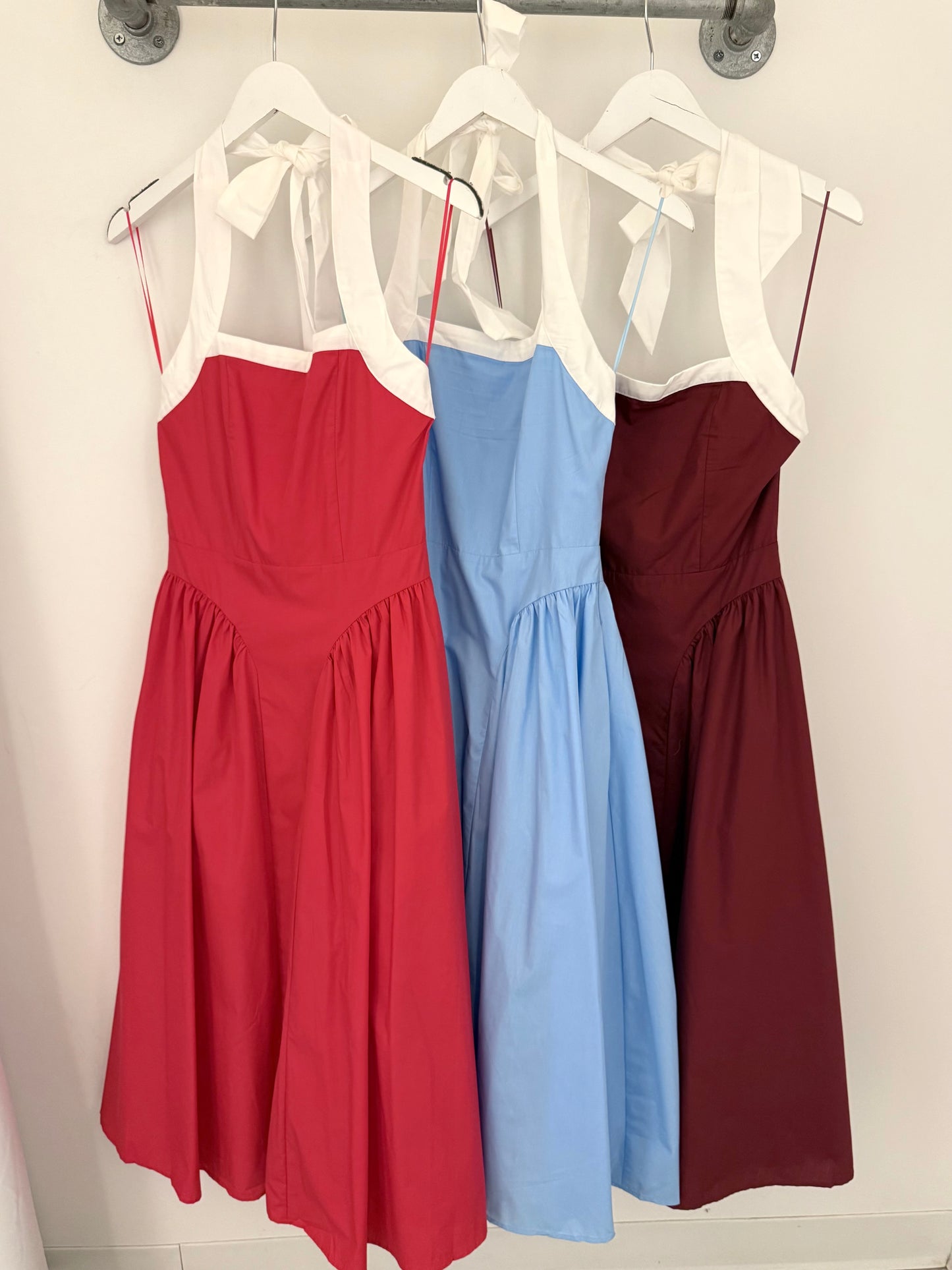 Trim Halter Midi (3 colors)