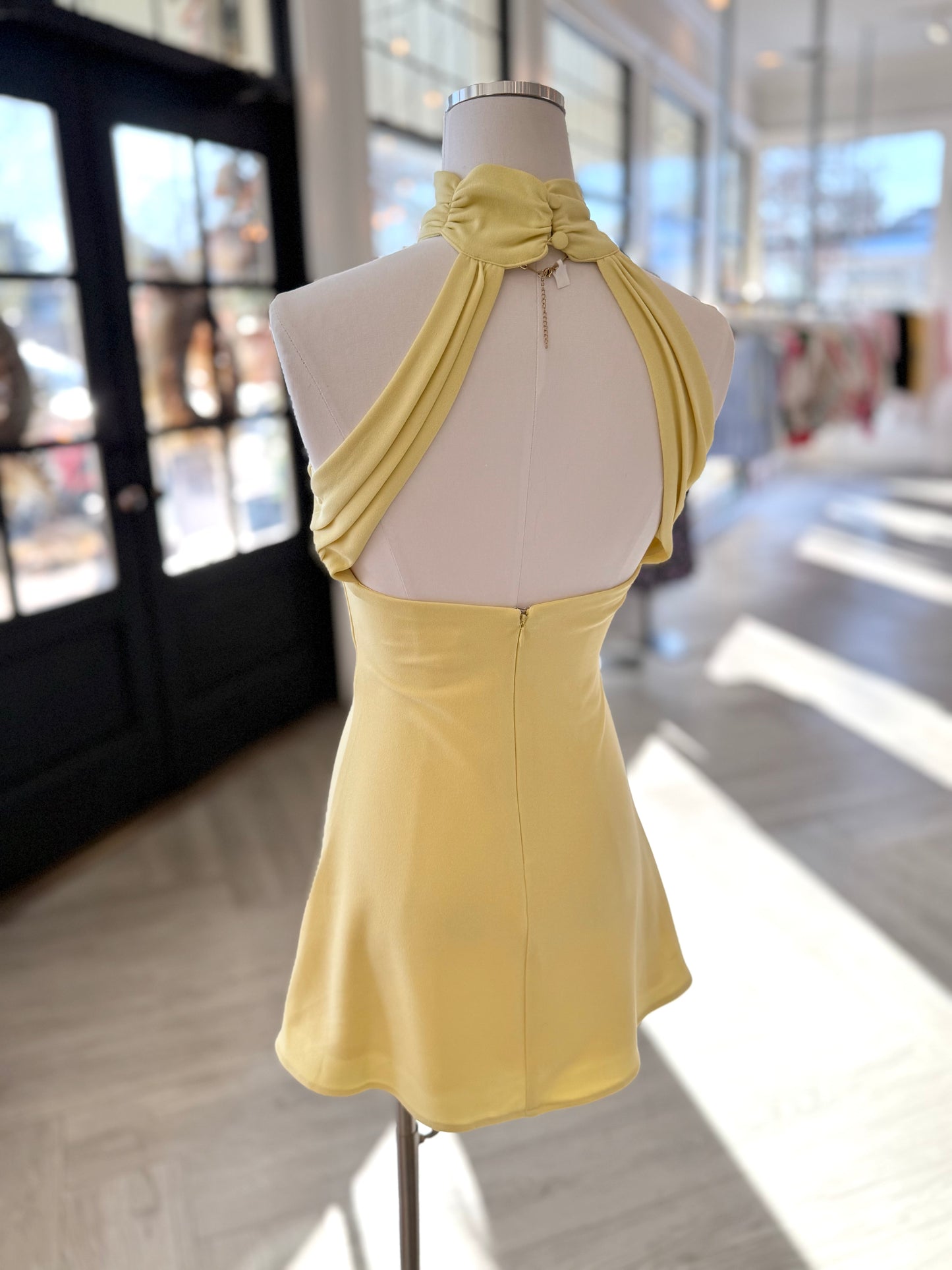 Butter Yellow Choker Mini