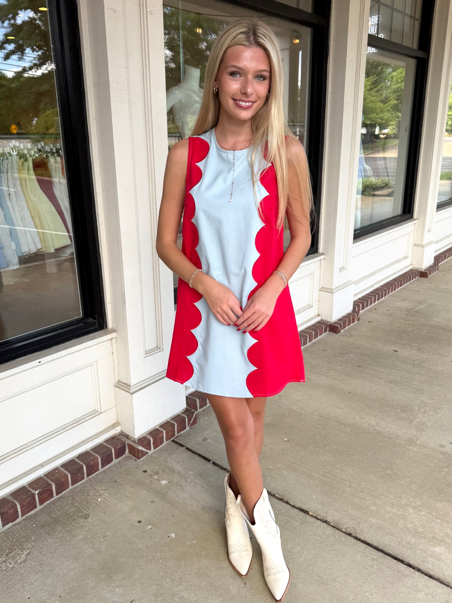 Blue Scallop Red Mini