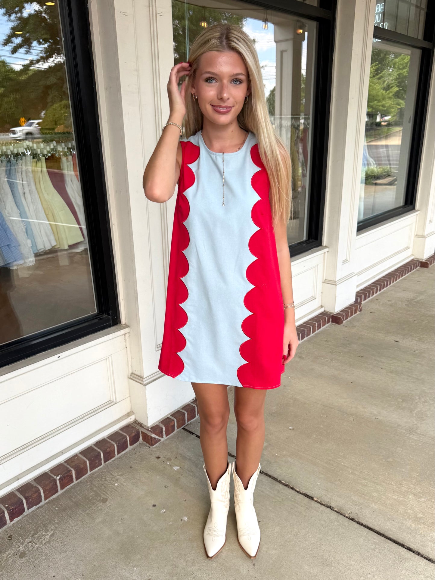 Blue Scallop Red Mini