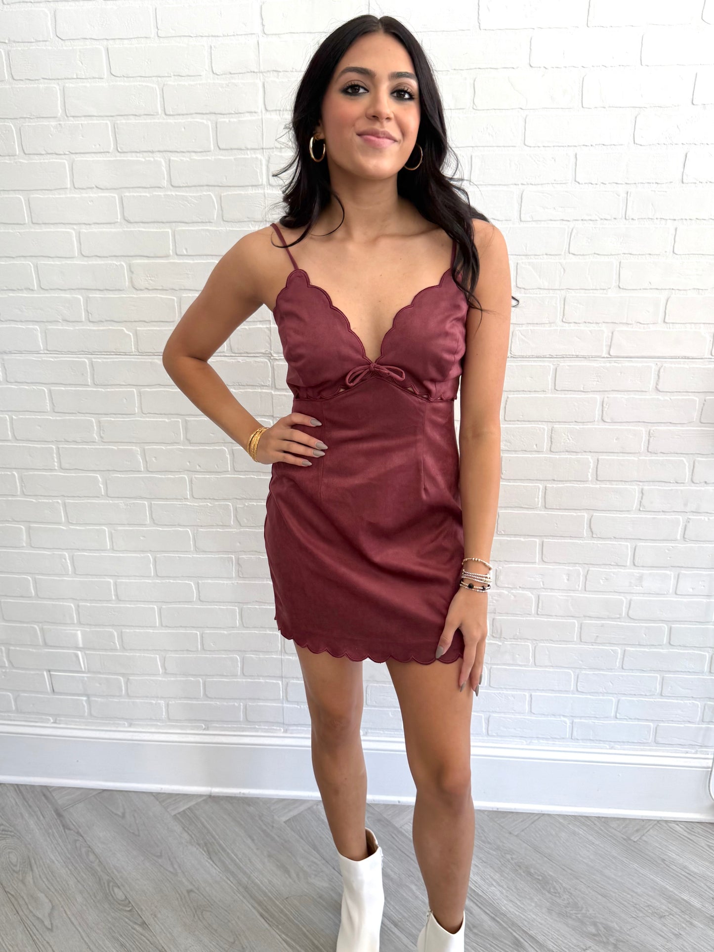 Suede Scallop Cut Mini (3 colors)