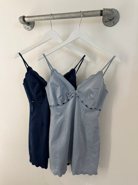 Suede Scallop Cut Mini (4 Colors)