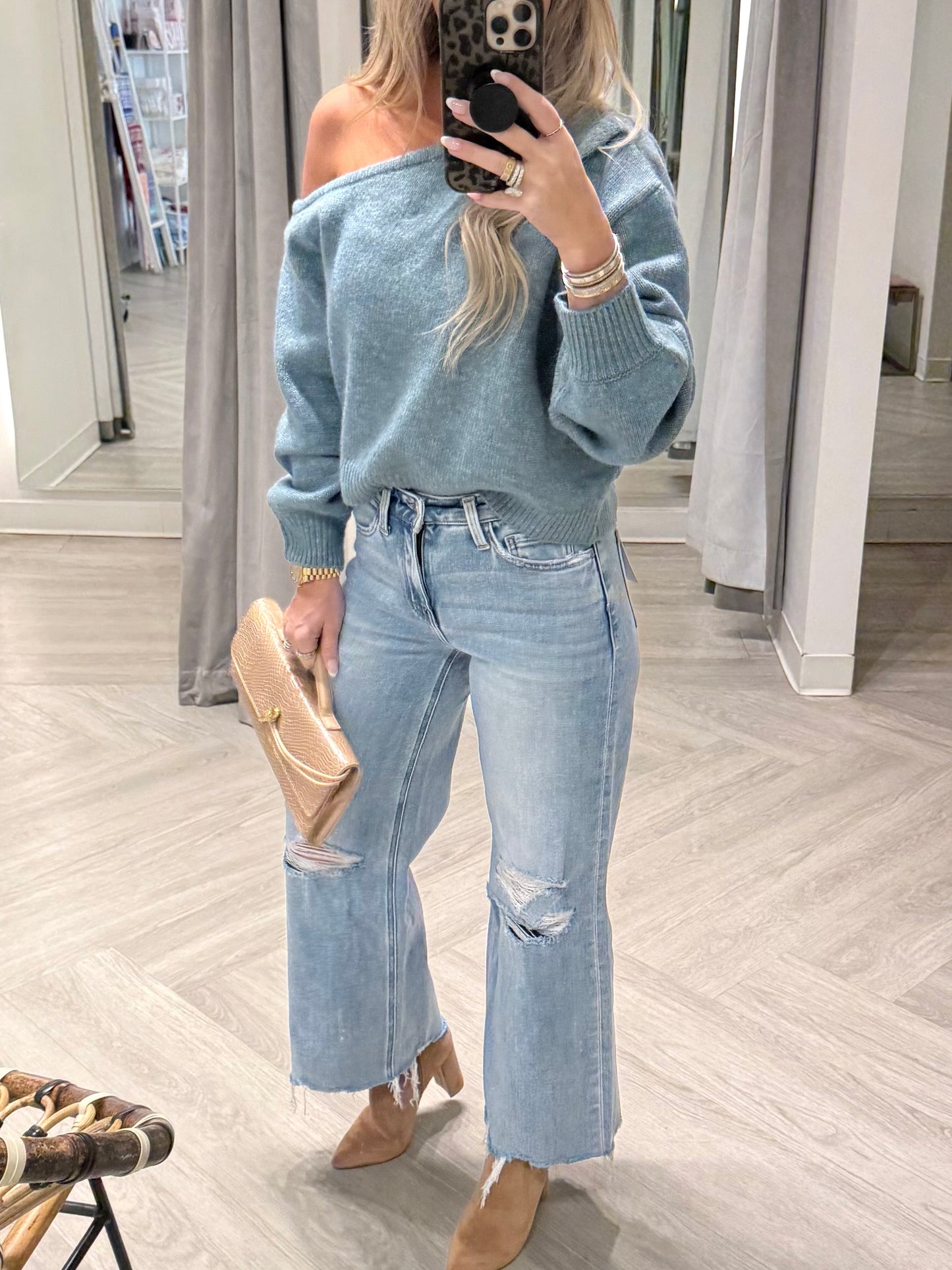 Light High Rise Ripped Wide Jean