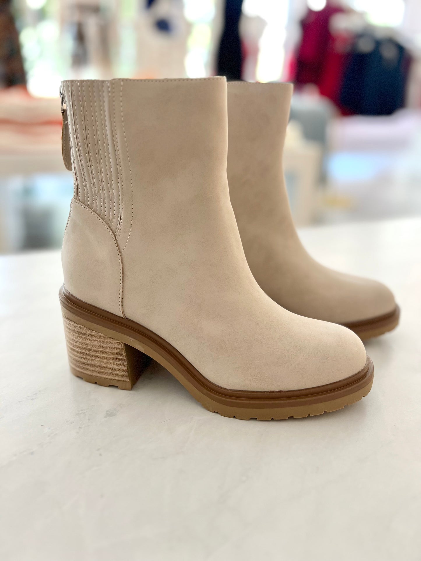 Chelsea Light Beige Heeled Bootie