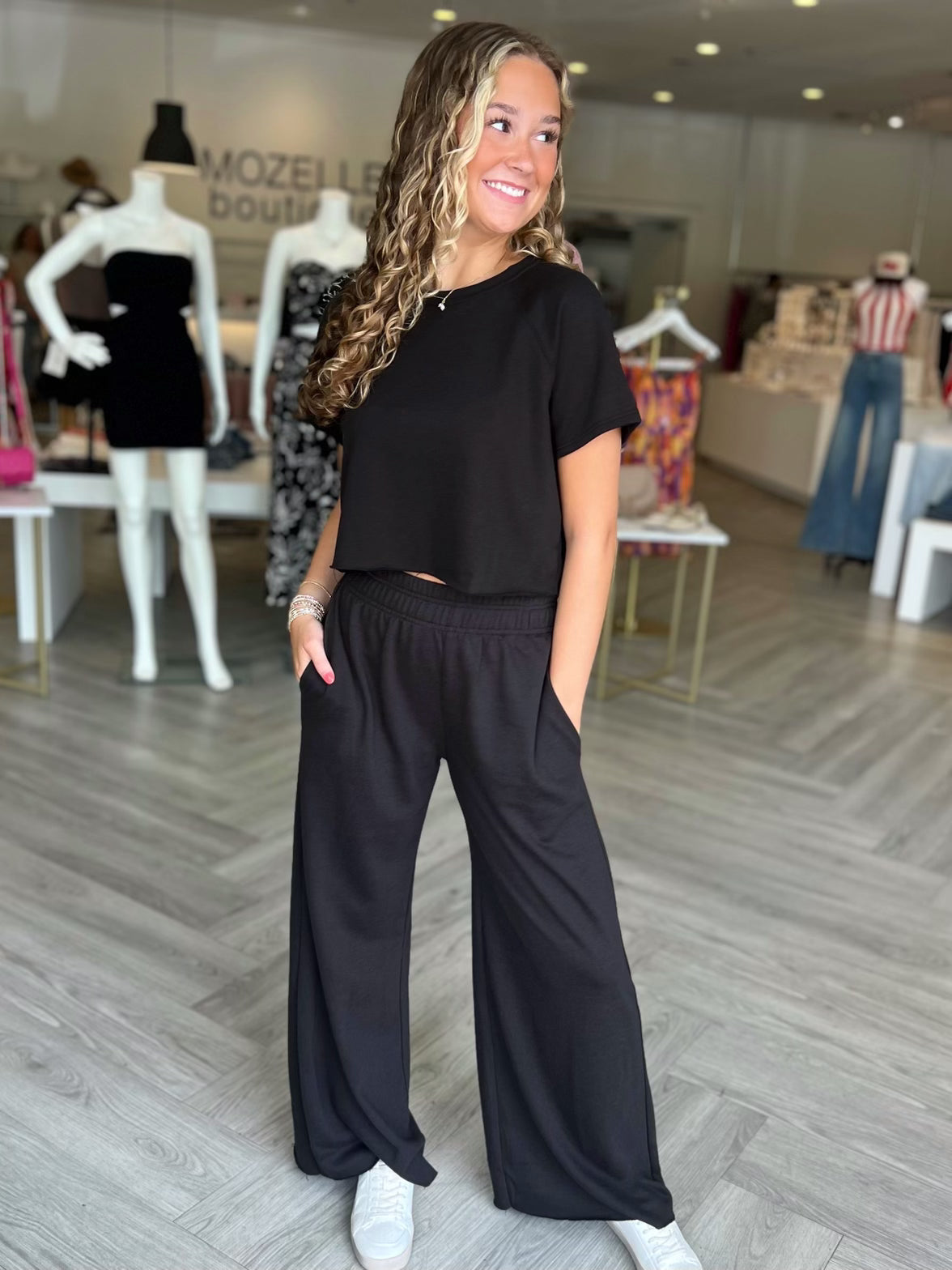 Black Elastic Wide Leg Sweatpants