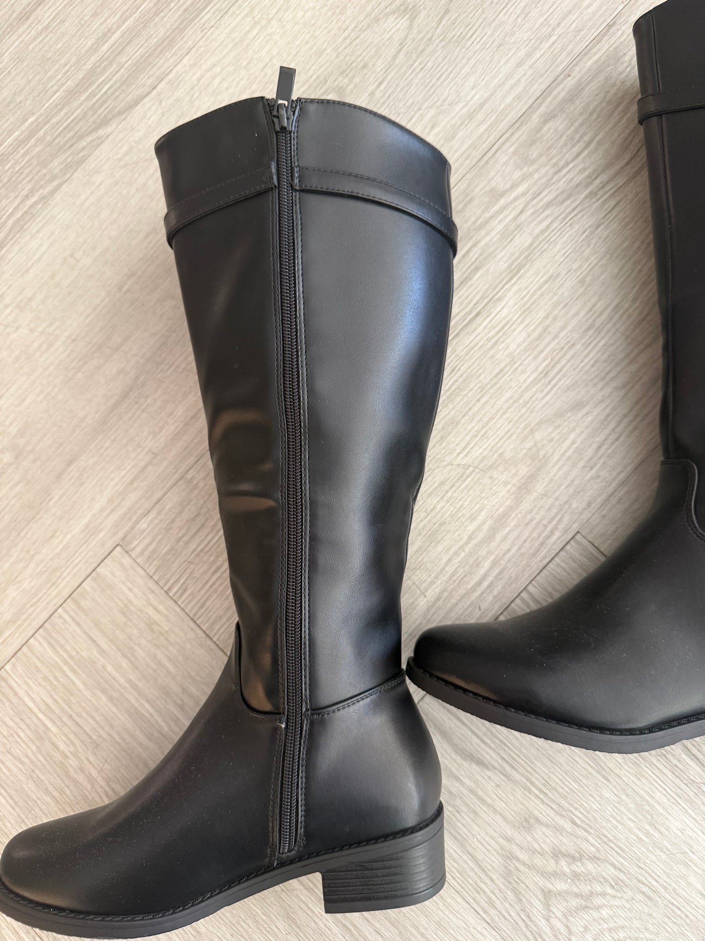 Remi Buckle Boot (2 colors)
