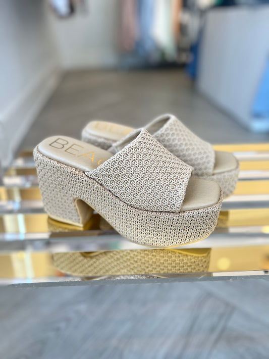 Como Platform Sandal in Tan