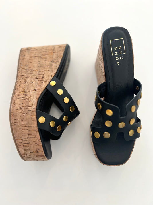 Gold Studded Wedge (2colors)