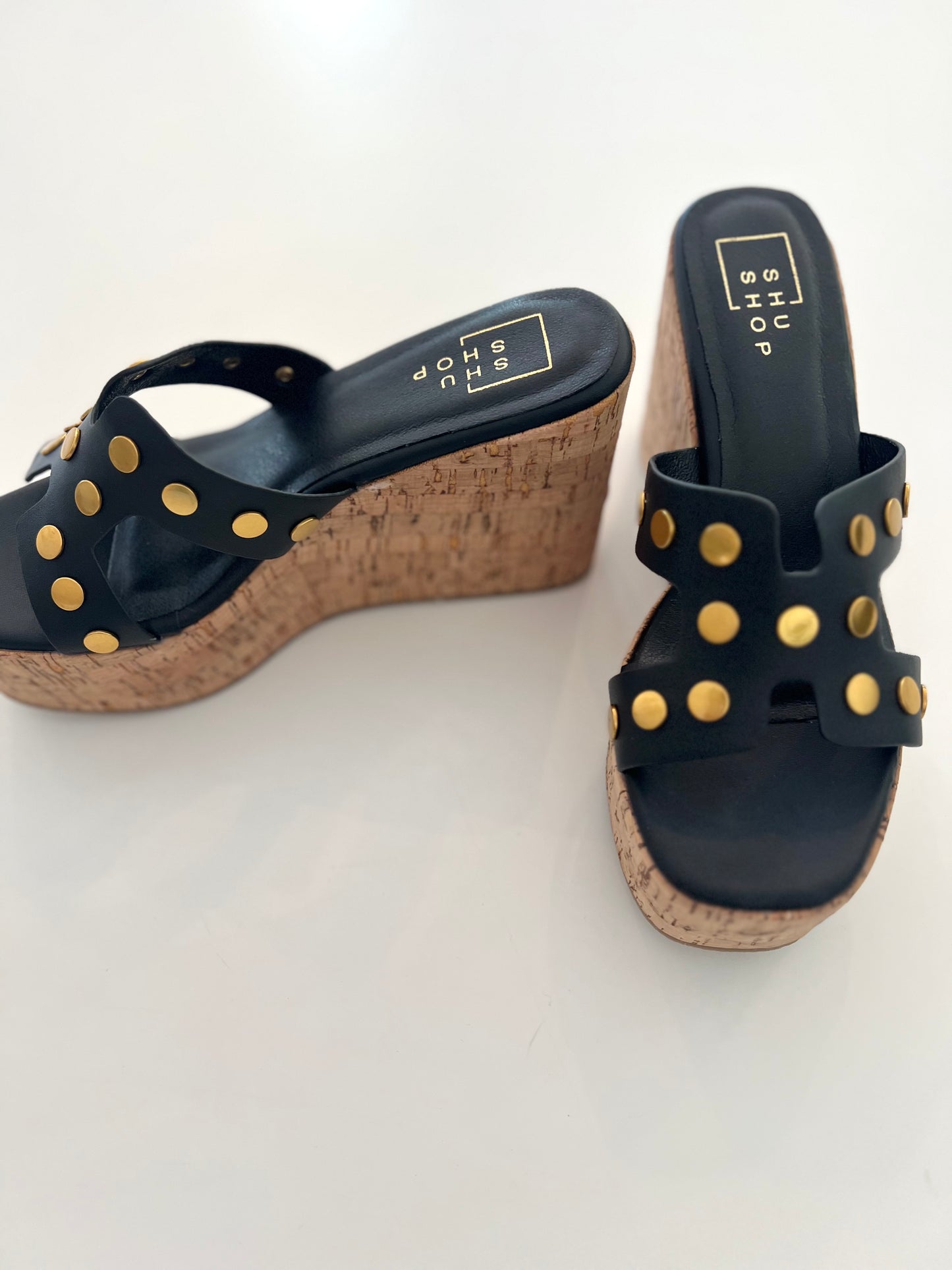 Gold Studded Wedge (2colors)